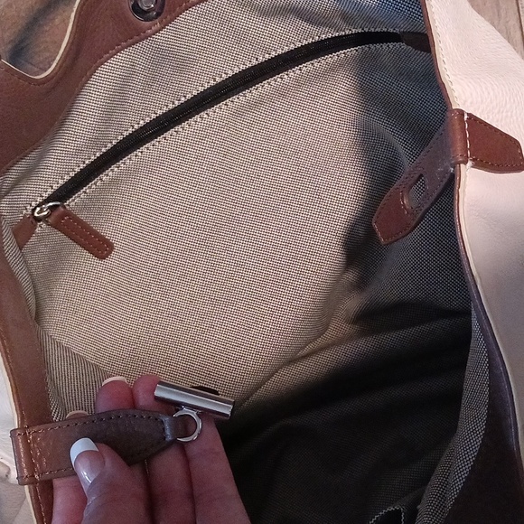 Vince Camuto leather Tote NWT❤️❤️ - Picture 12 of 16